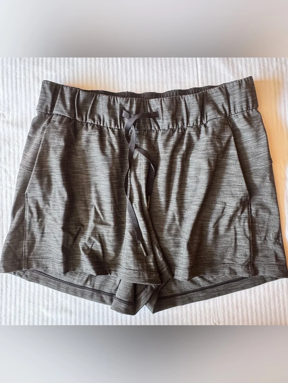 Lululemon On The Fly shorts